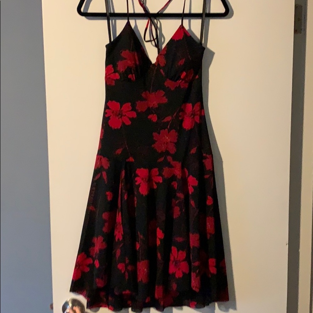 Floats halter dress